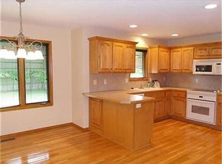 4533 S Shady Lane Ct, Springfield, MO 65810