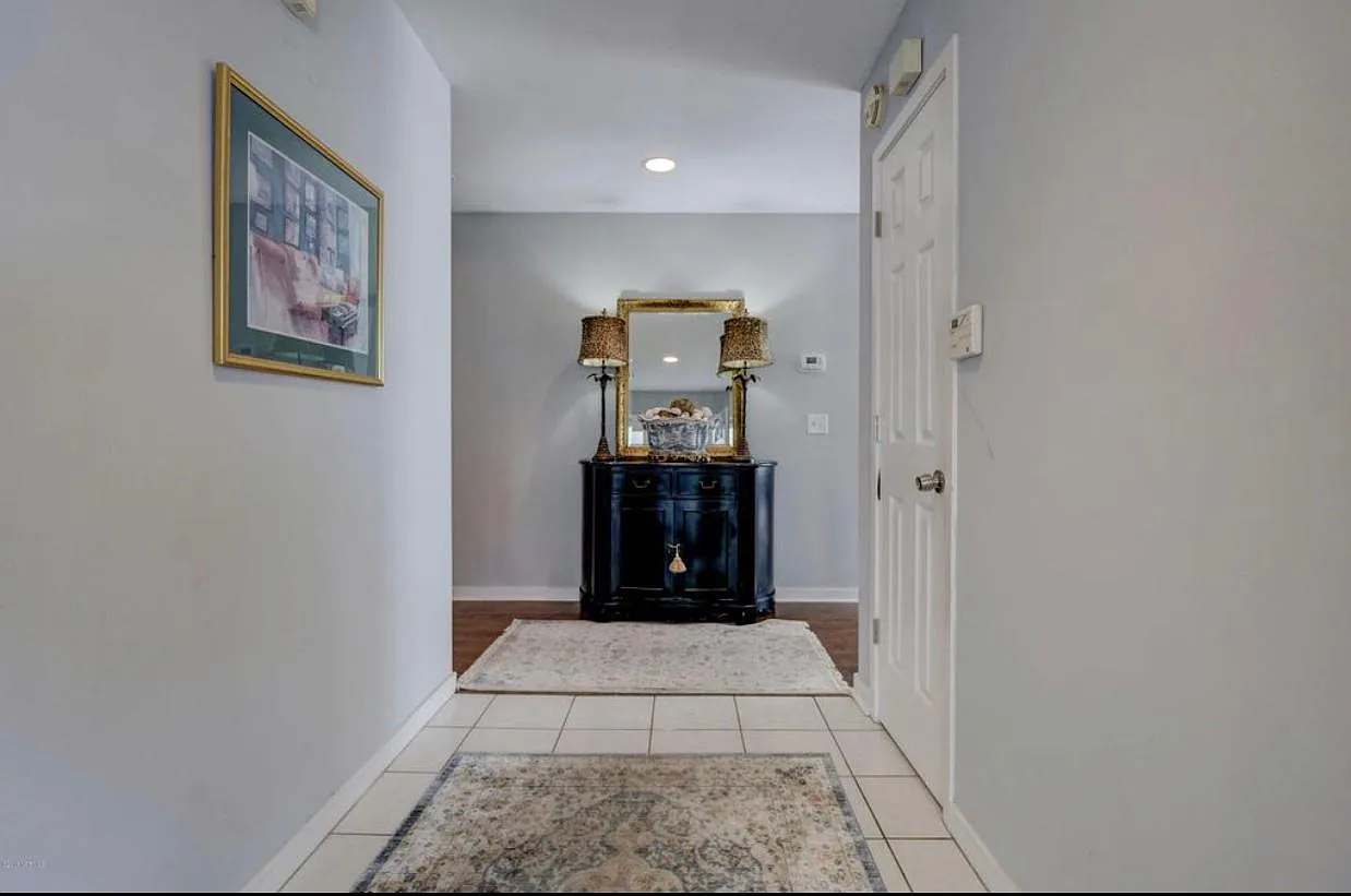 1306 Portside Ln — Photo 3