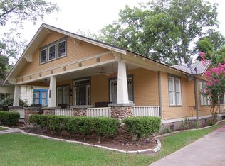 109 E Market St, Fayetteville, TX 78940