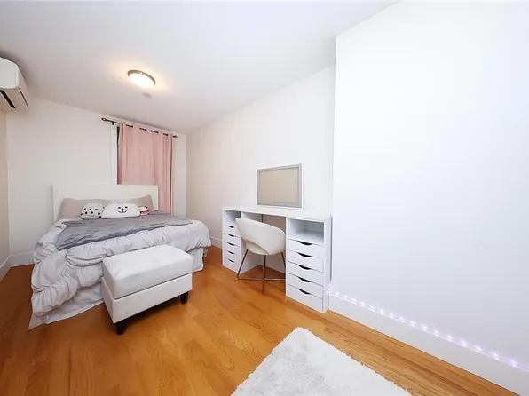 1457 West 5th Street image 20 of 29