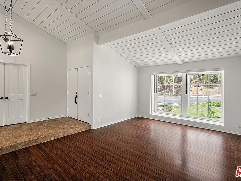 2952 Bottlebrush Dr — Photo 7
