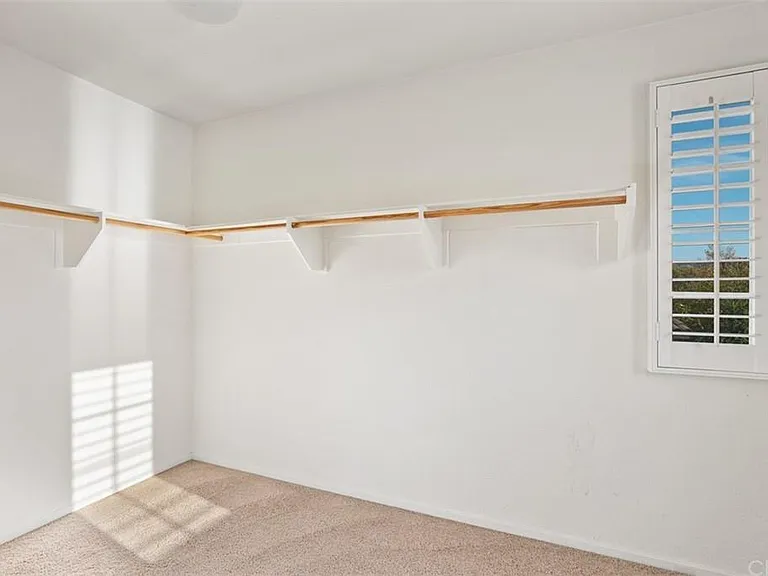 46945 Peach Tree St — Photo 18