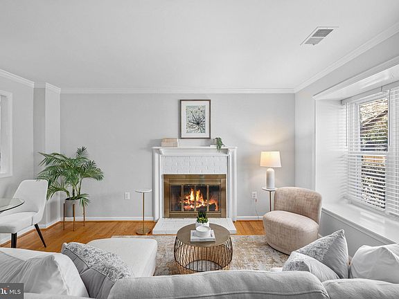 5th image of 2504 Fairfax Dr #14B