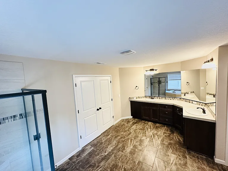 17090 NW Anita St — Photo 43