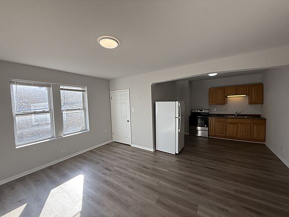 2nd image of 2123 S 51st Ct #11353434