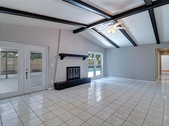 4th image of 8316 Fountain Ave