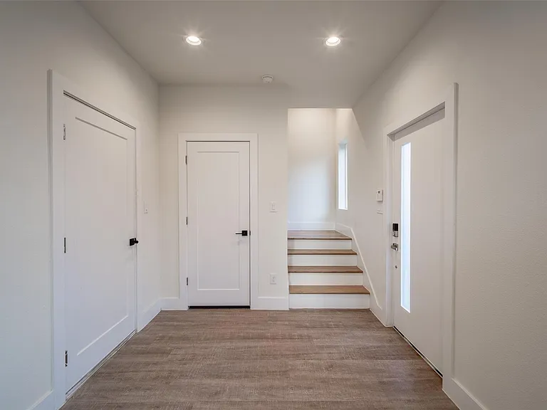 1614 N Fitzhugh Ave #301 — Photo 13