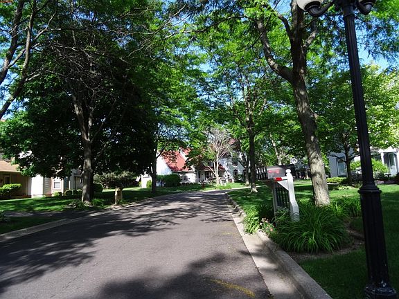 4th image of 777 Victoria Dr