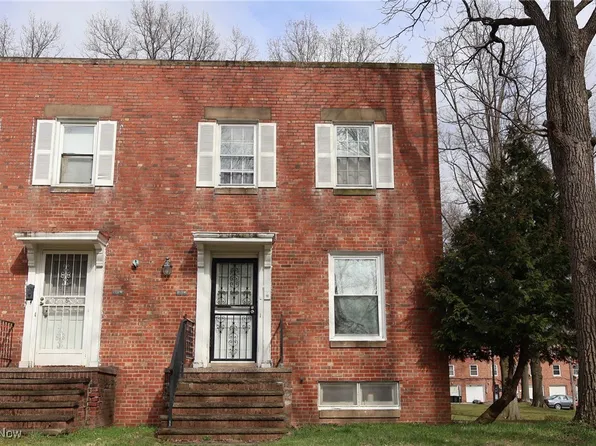 4047 Township Pkwy, Highland Hills, OH 44122