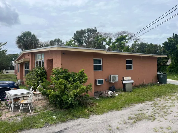 301 Preston Court, Fort Pierce, FL 34950