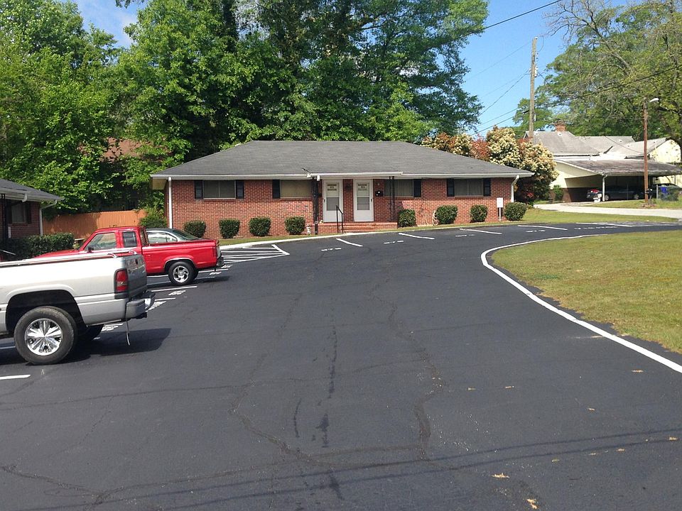 1st image of 987 Locust Dr NE #987
