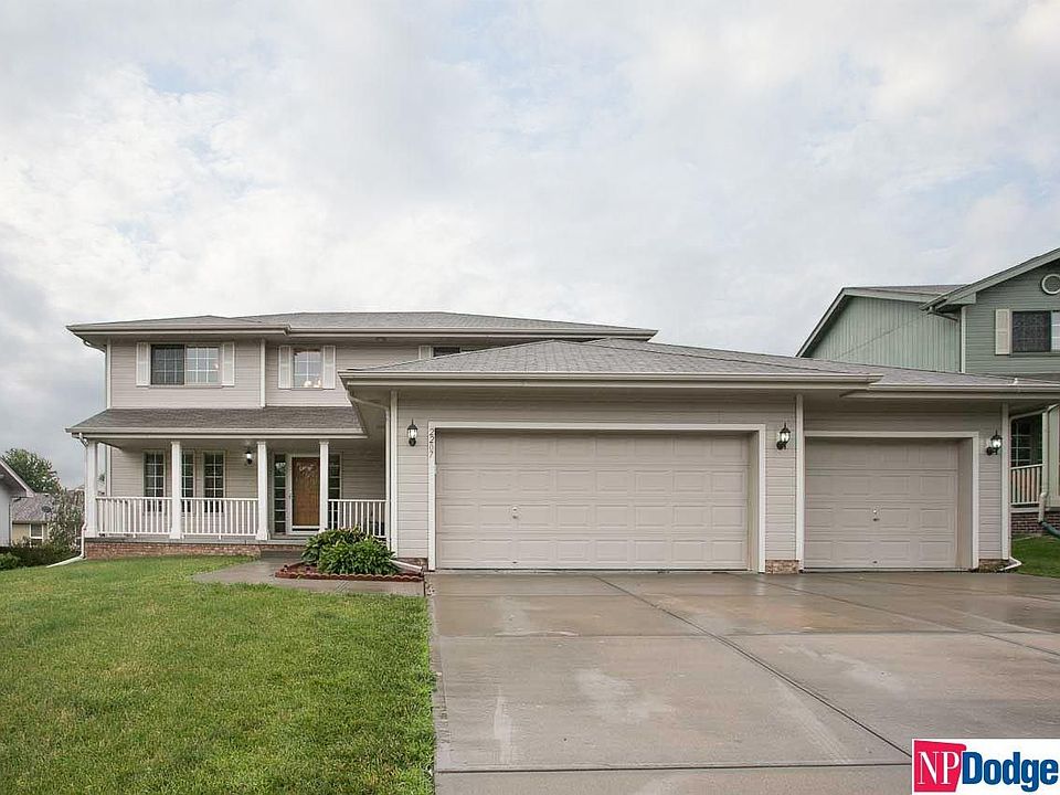 1st image of 2207 Pilgrim Dr