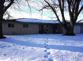 205 N Wilhelm St, Conrad, IA 50621