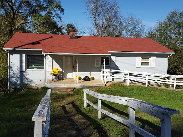 199 Dobson Heights Rd — Photo 1