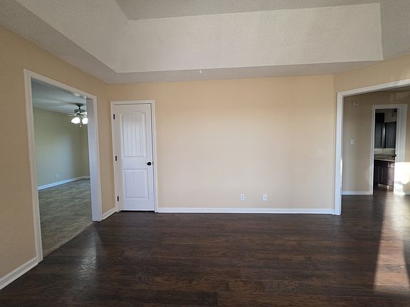 2nd image of 912 Hugh Hunter Rd