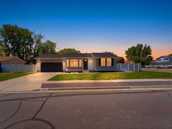 11058 Sandy Creek Dr, Sandy, UT 84094