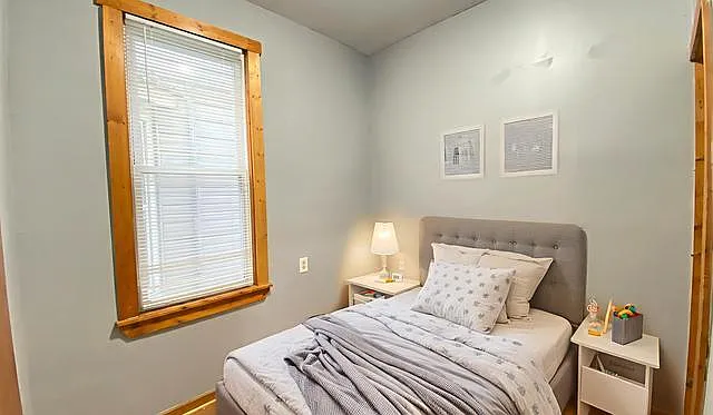 6833 S Green St #1 — Photo 10