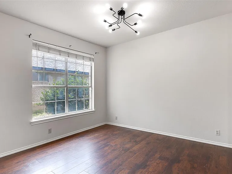 1204 Stepp Bnd — Photo 32