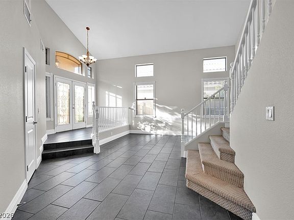 4th image of 10453 Niagara Falls Ln
