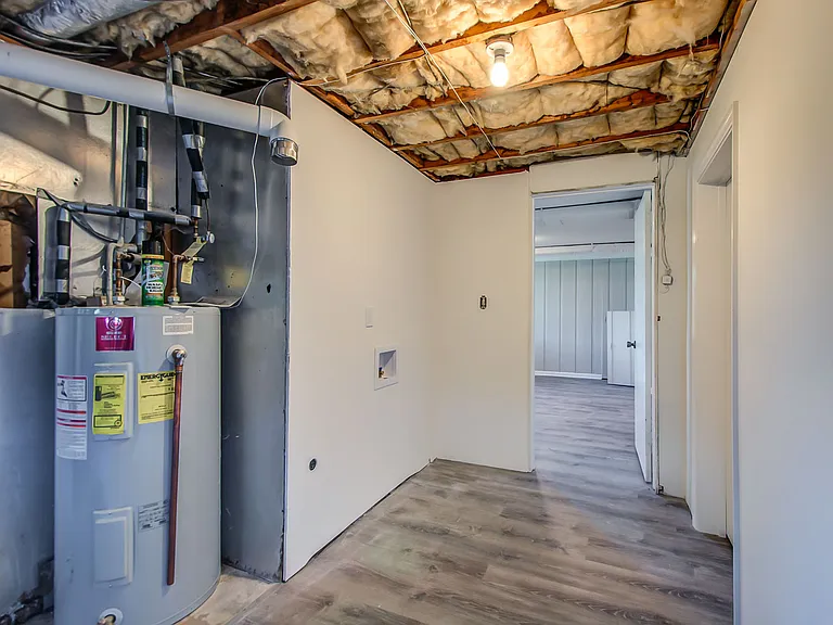 401 Grosse Point Ct — Photo 15
