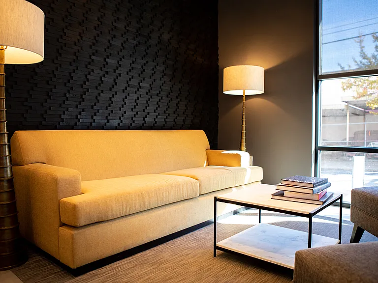 Center Square Lofts West — Photo 14