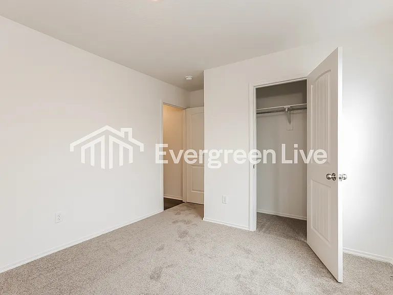 127 Jasmine Ct — Photo 13