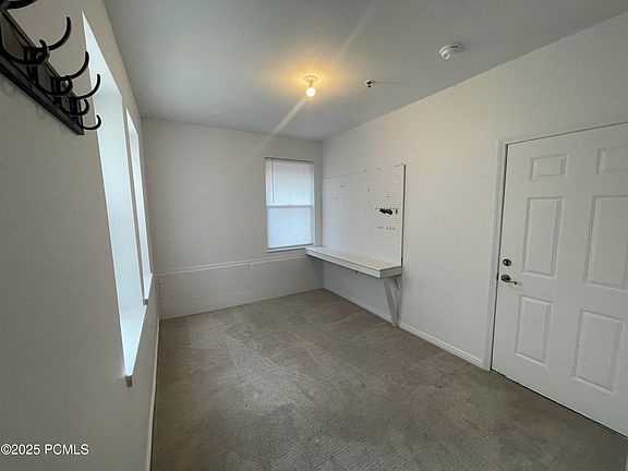 4th image of 359 Keetley Station Cir