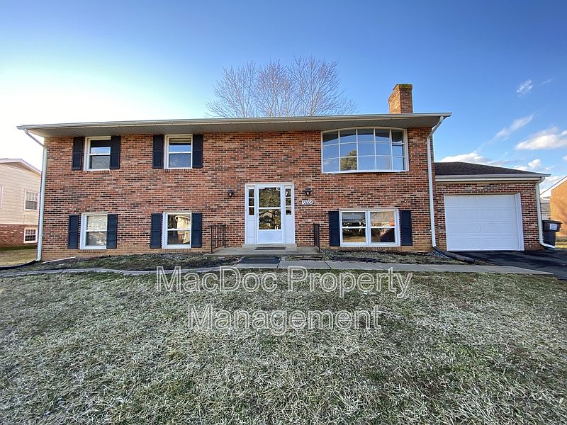 1st image of 12006 Branchwater St