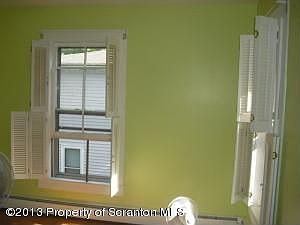 4th image of 105 Susquehanna Ave
