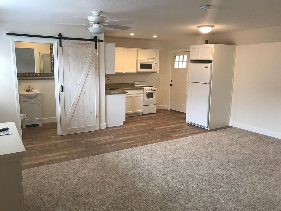 1st image of 228 C Ave #1/2