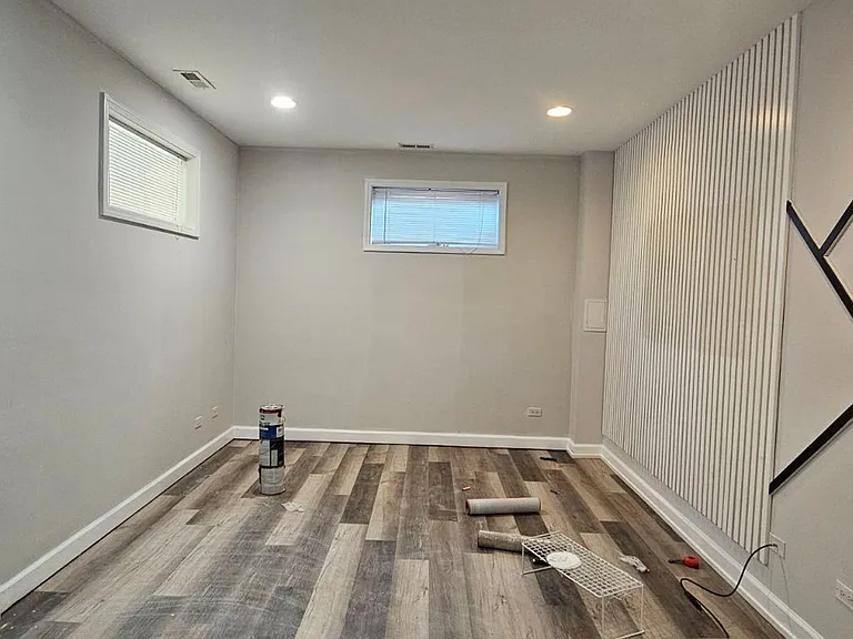 3359 S Ashland Ave — Photo 7