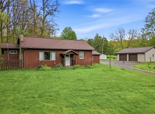 16 Gibson Rd, Greenville, PA 16125