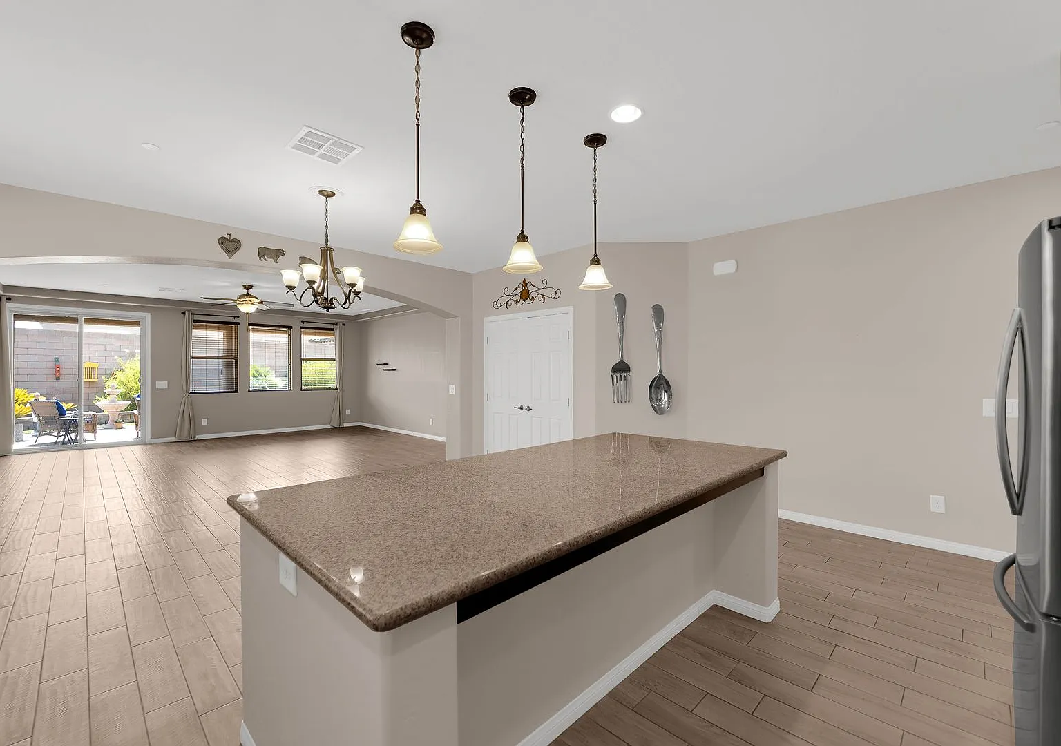 Gorgeous Single Story Home Located In Tuscany Community*Tons Of Upgrades*3 Large Bedrooms*Open Fl... — Photo 4