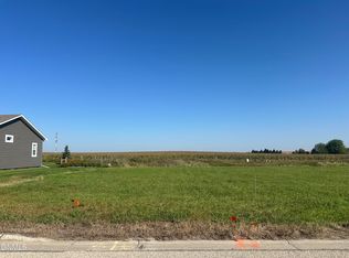 1414 10th St SW, Jamestown, ND 58401