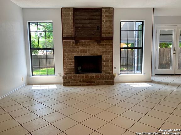 3rd image of 4911 Timber Hts