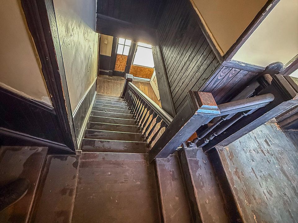 19th image of 1557 Gentry Ridge Rd