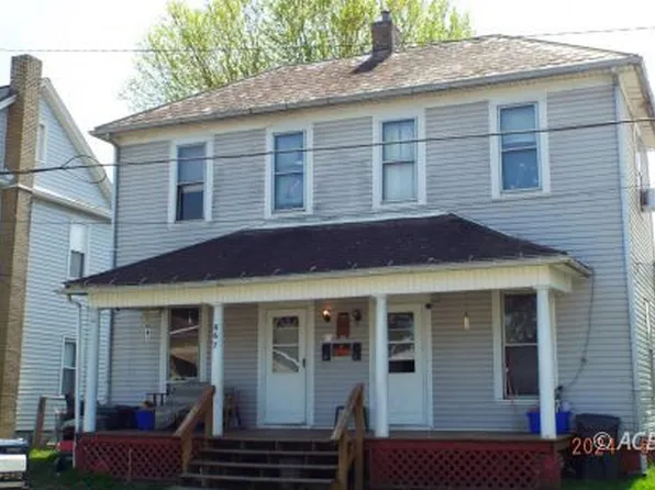 667 Chestnut St, Nelsonville, OH 45764