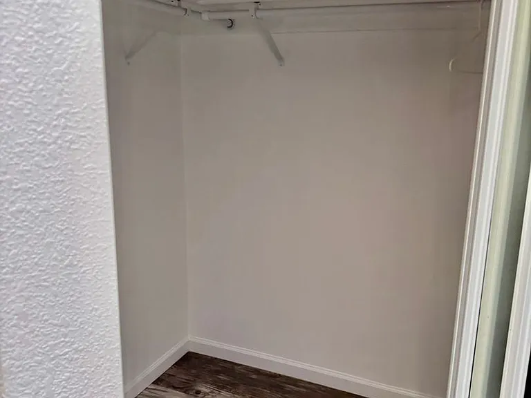 22784 Grand Ave — Photo 16