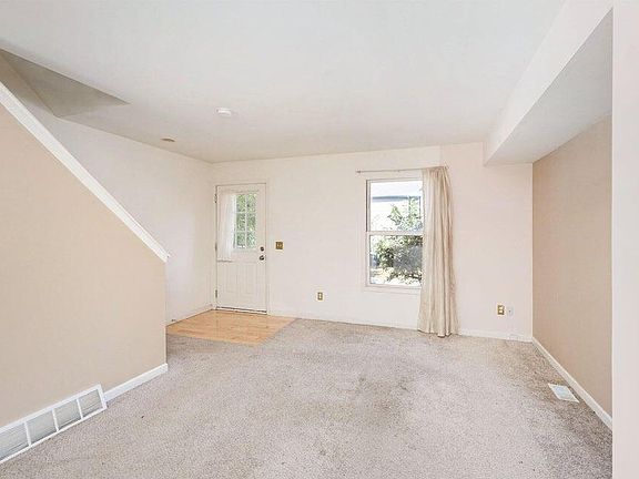2nd image of 215 Arcade St