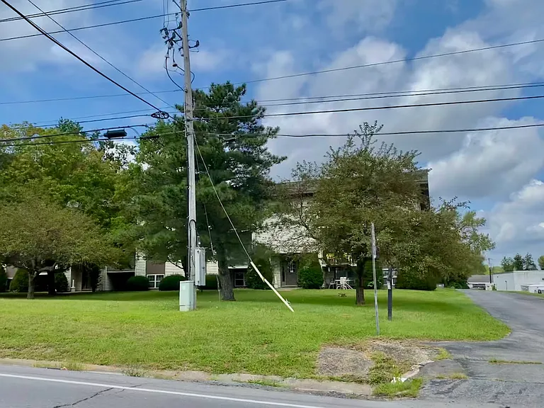 2 Wood Rd #B4 — Photo 13