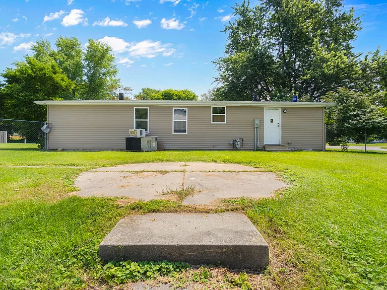 60691 Carroll St — Photo 14