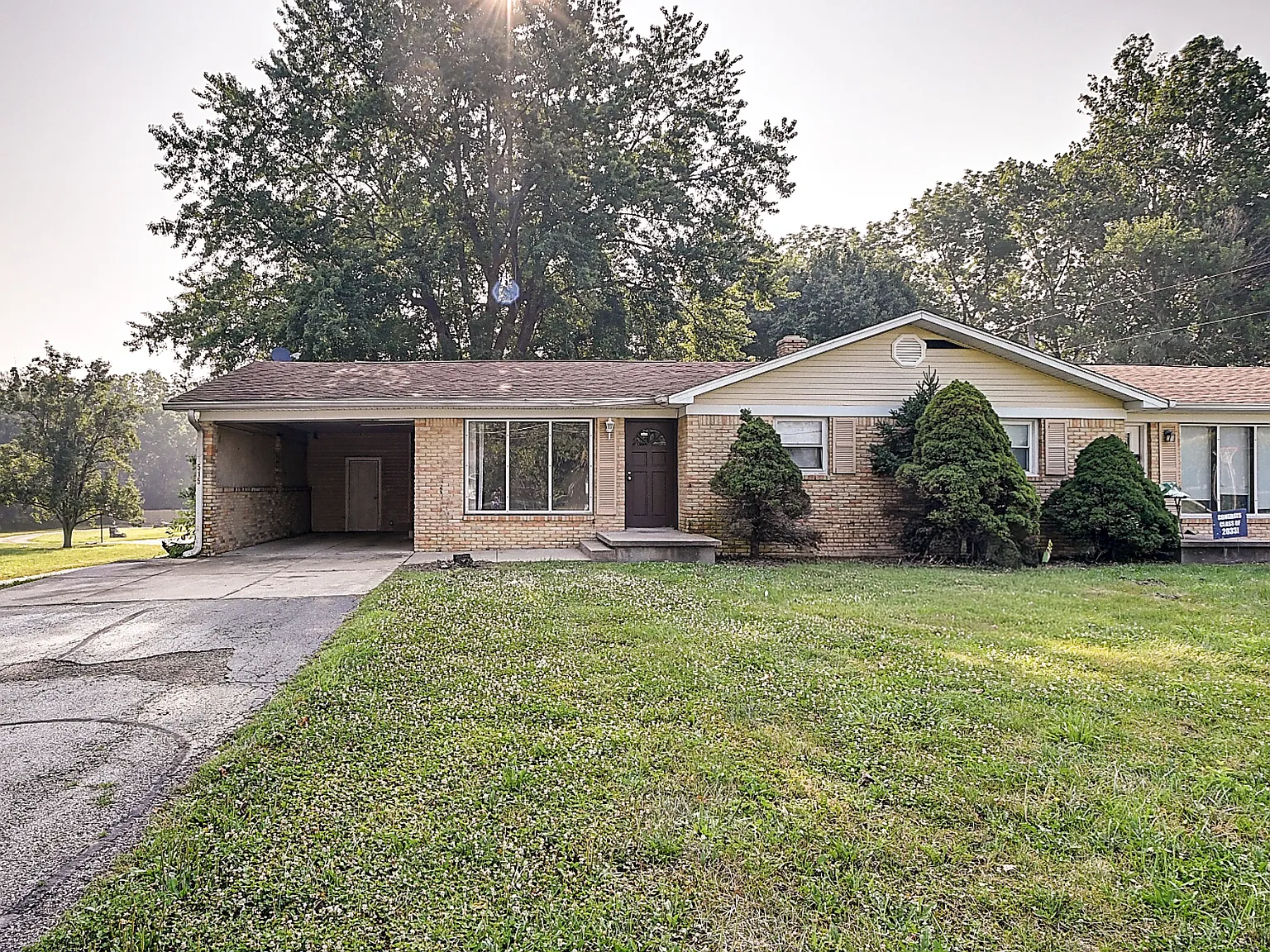 2 bed, 1.5 bath, 1838 sqft, $1,549 — Photo 1