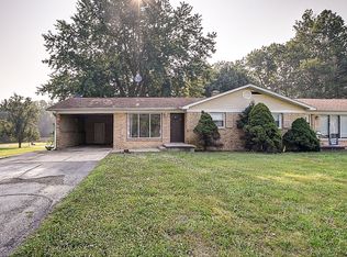 2515 Mullinix Rd, Greenwood, IN 46143