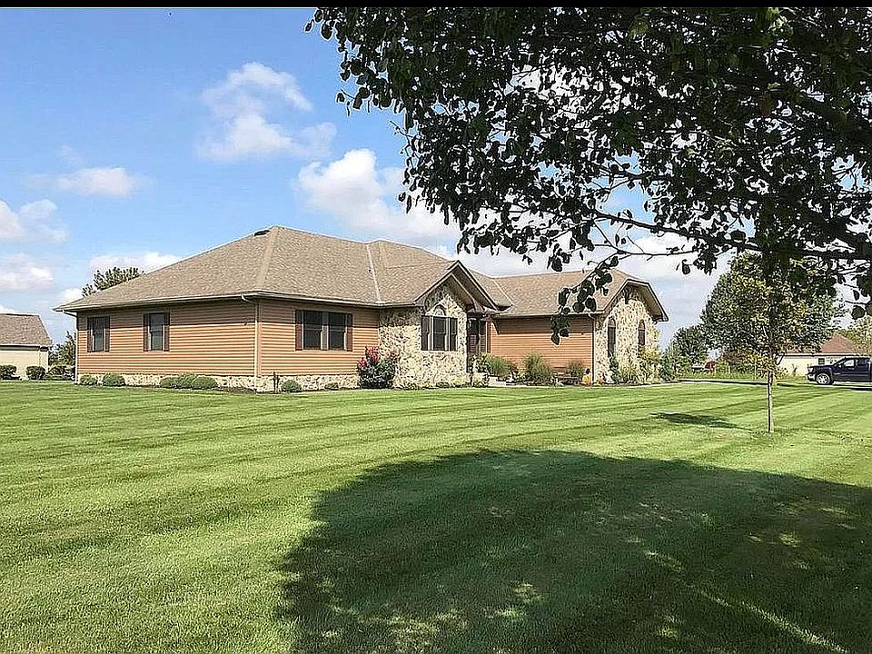 1st image of 4457 Meadowgrove Dr NW