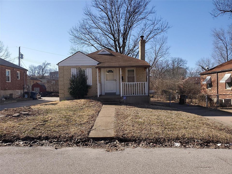 1st image of 229 Henquin Dr