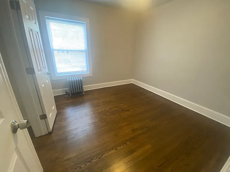 8000 S Justine St — Photo 7