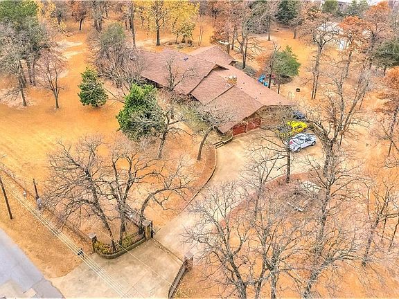 2nd image of 1111 N Anita Dr