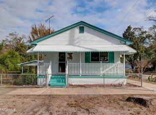 1121 S 6th St, Wilmington, NC 28401
