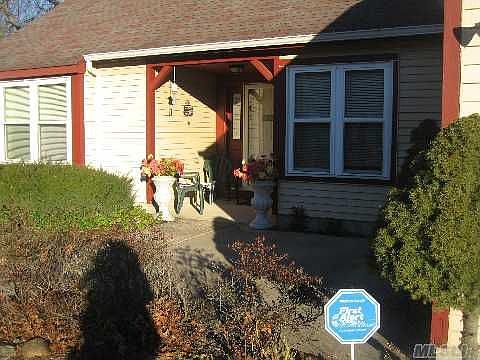 2nd image of 17 Colby Dr