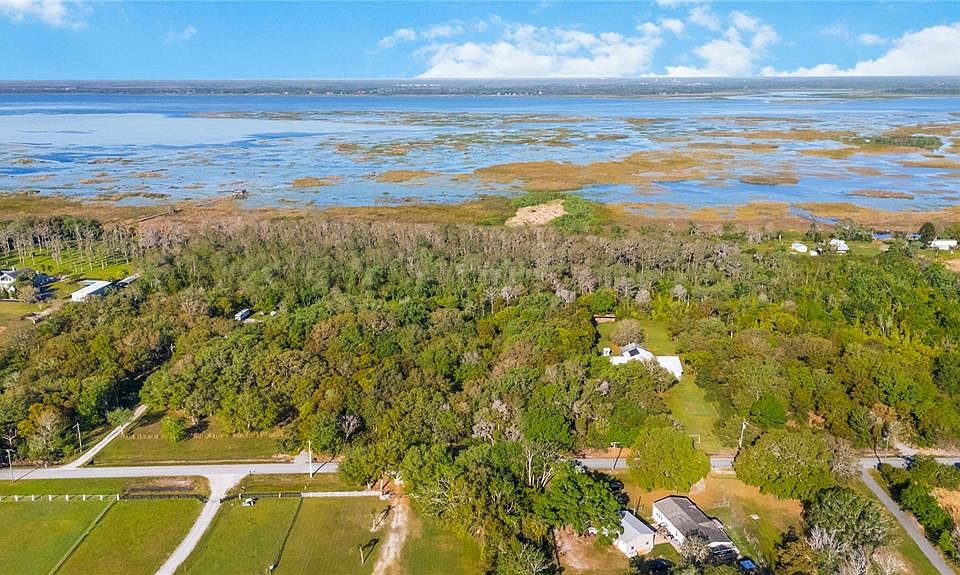 2nd image of Cherokee Rd